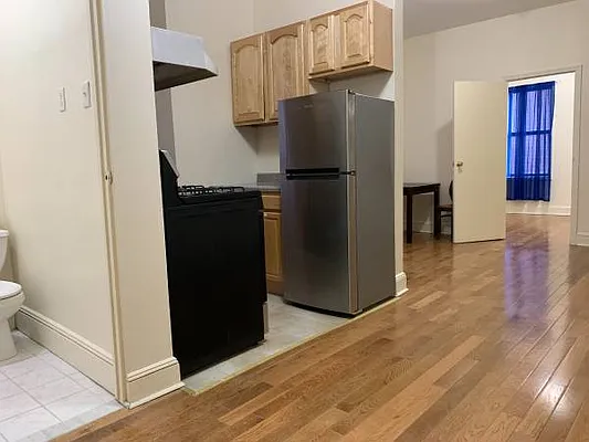 Rented by Yup Realty LLC | media 23