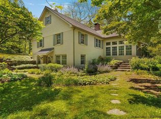 52 Todd Hill Rd, Poughkeepsie, NY 12603