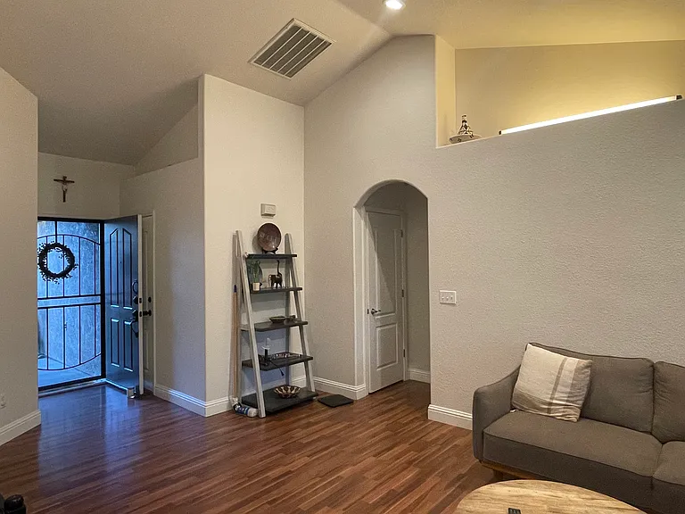 1092 Kirksey Dr — Photo 8