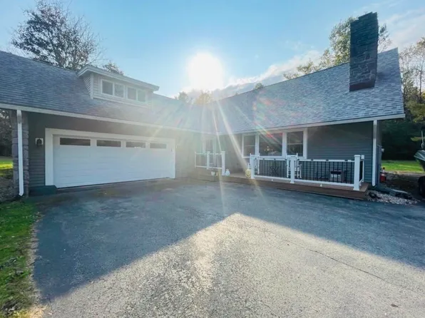 5 Bouchard Dr, Peru, NY 12972