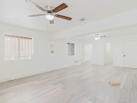 4th image of 5257 Fountain Ave