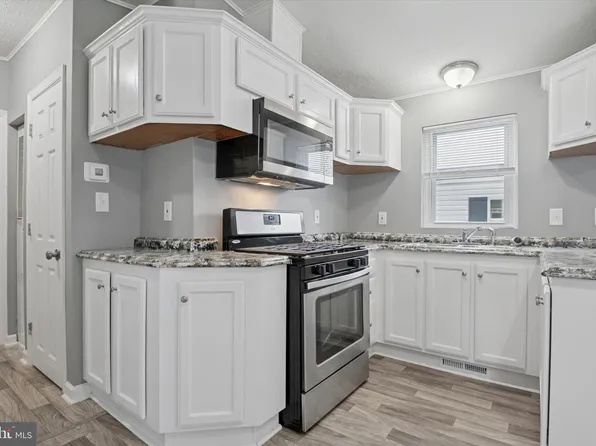 8 Del Haven Ct, Wilmington, DE 19809