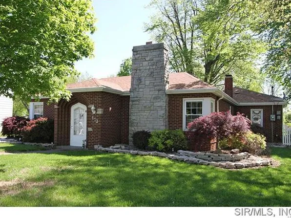 113 S Ruby Ln, Fairview Heights, IL 62208