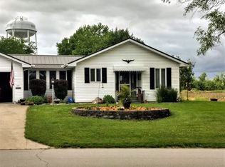 607 E Front St, South Whitley, IN 46787