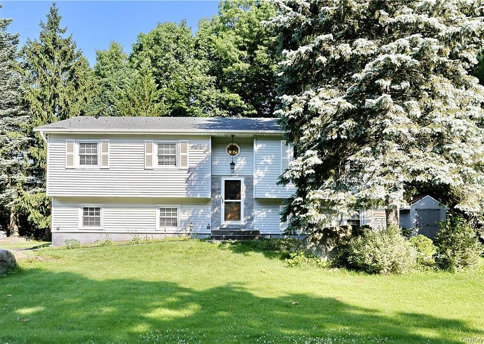 68 Maplewood Boulevard, Suffern, NY 10901 Zillow