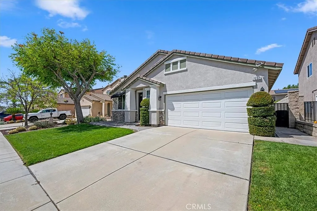 3 bed, 1765 sqft, $3,700 — Photo 3