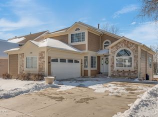 1731 Chalmette Ct, Naperville, IL 60565