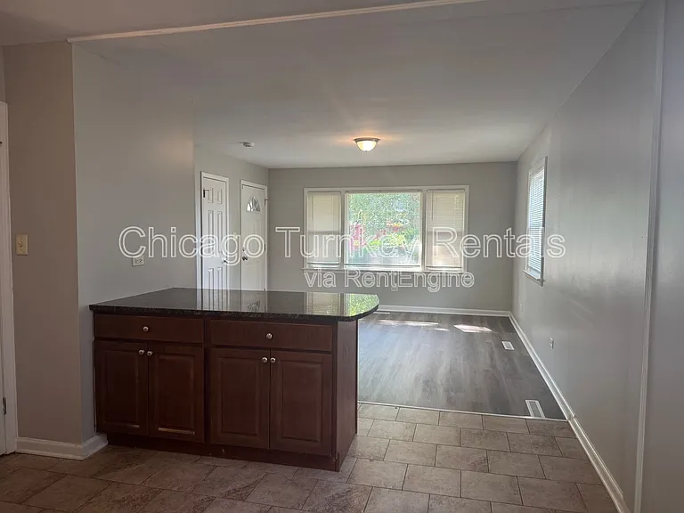 17729 Community St — Photo 3