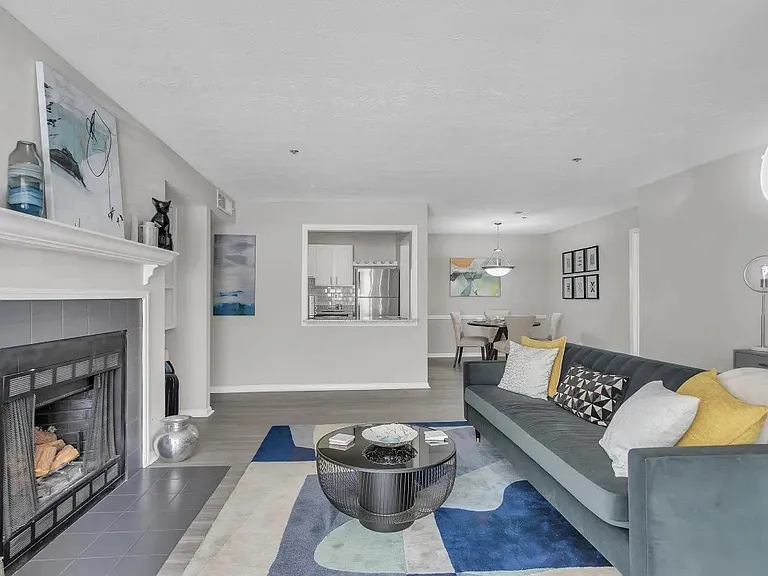 Summit Pointe — Photo 11