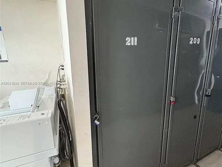 1075 NE Miami Gardens Dr #211 — Photo 18