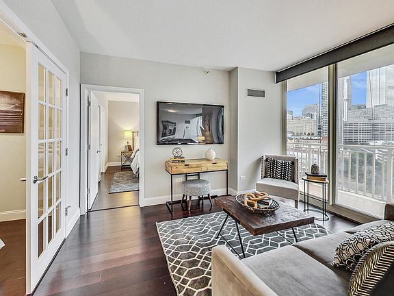 5th image of 645 N Kingsbury St APT 1204