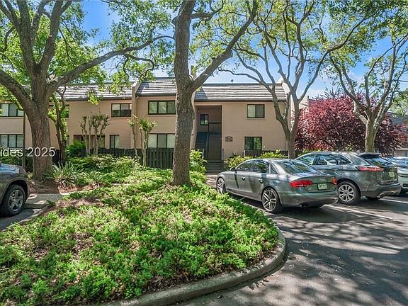 3rd image of 85 Folly Field Rd APT 116