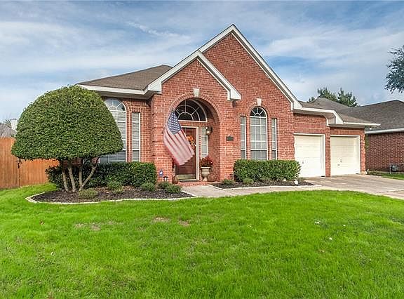 2nd image of 2716 Summerwood Ct