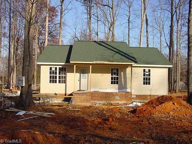 1st image of 2406 Flora Vista Cir