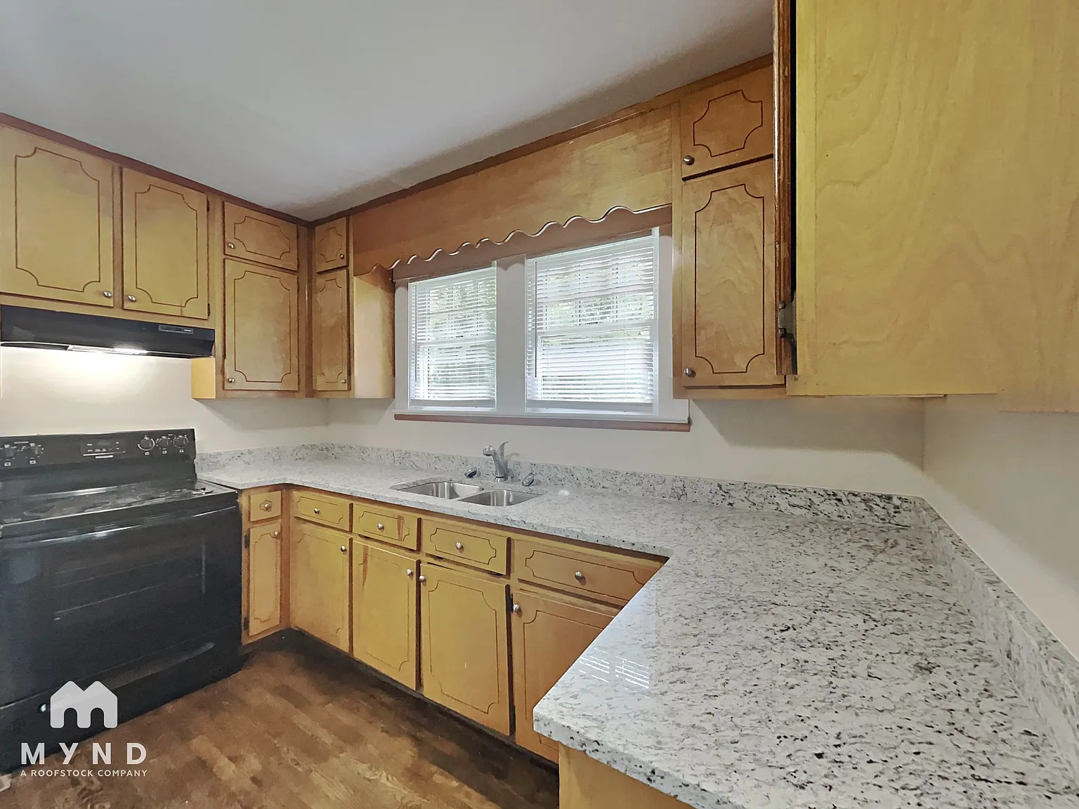 4 bed, 1.5 bath, 1600 sqft, $1,170 — Photo 4