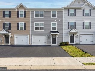 8127 Kelly Dr, Harrisburg, PA 17112