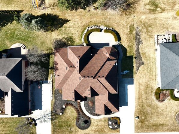 55763 Omni Dr, Shelby Township, MI 48315