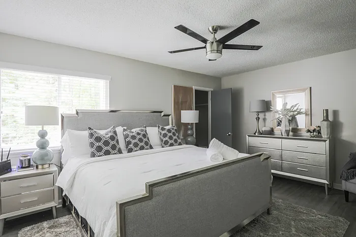 2 bed, 2.5 bath, 1200 sqft, $1,850 — Photo 3