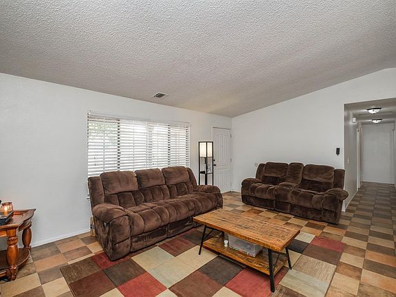 5th image of 14430 Navarro Dr