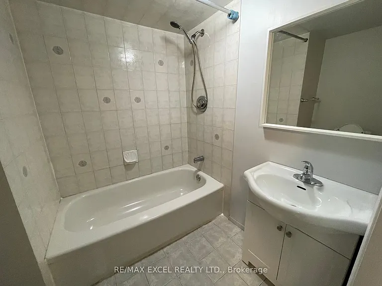 244 Demaine Cres #BASEMENT — Photo 19