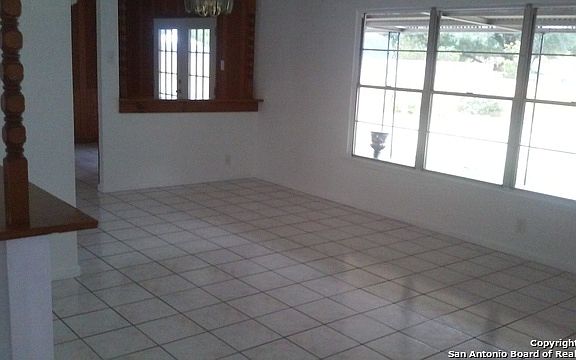 4th image of 503 Patricia Dr