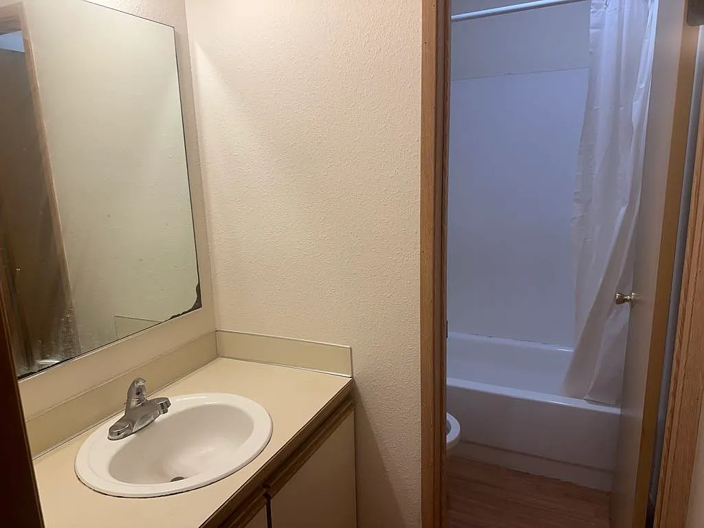 Building Photo - 4253 8th Ave NE #101