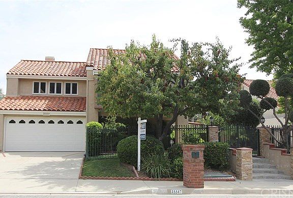3rd image of 23317 Park Mariposa