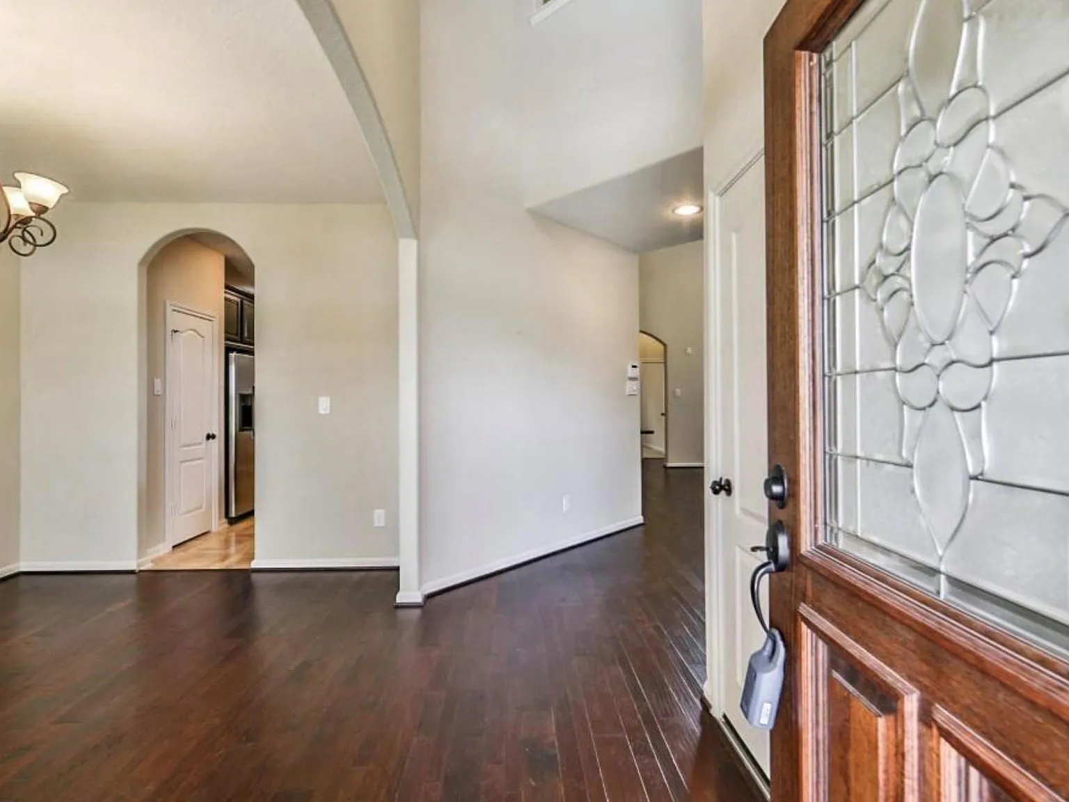 4 bed, 2.5 bath, 2569 sqft, $2,750 — Photo 2
