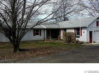 1328 Bay Dr, Middlesex, NY 14507