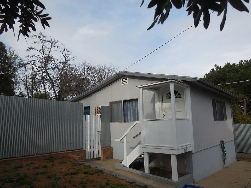 1st image of 219 Loma Vista Pl