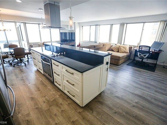 2nd image of 12520 Edgewater Dr APT 306