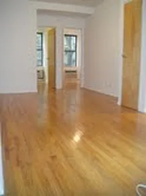 Rented by Robyn Lee, LREB | media 22