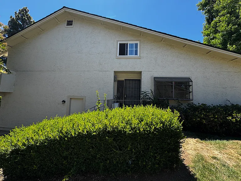 10953 Northsky Sq — Photo 32