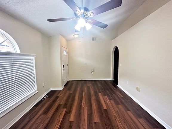 2nd image of 106 Pamala Ct