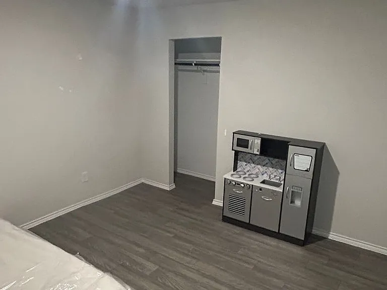 602 Clear Creek Ct — Photo 14