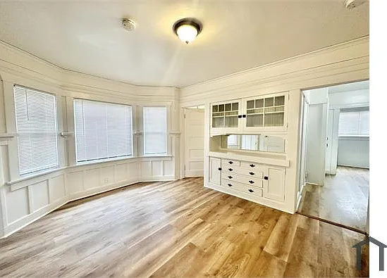 4626 Wall St — Photo 1