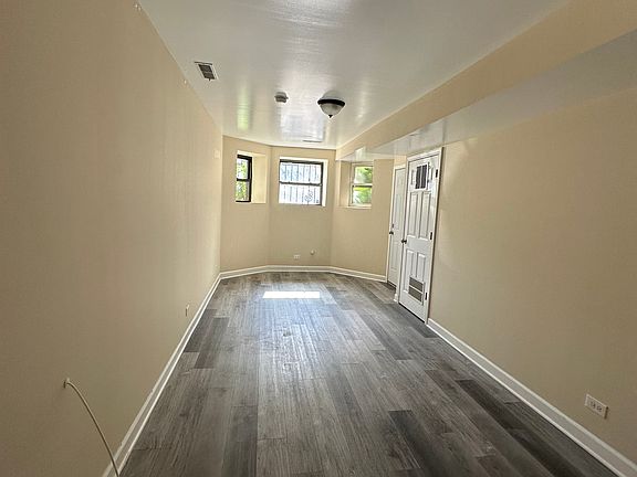 2nd image of 1004 S Oakley Blvd #Bf
