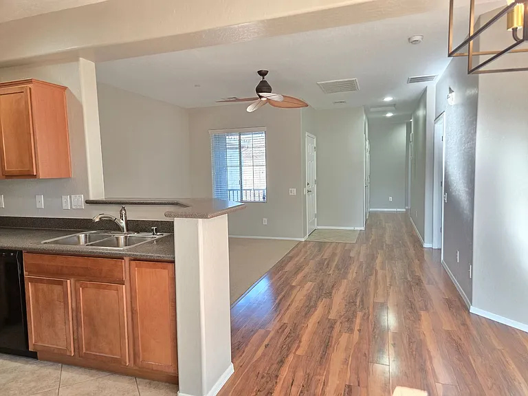 6868 Sky Pointe Dr #2076 — Photo 14