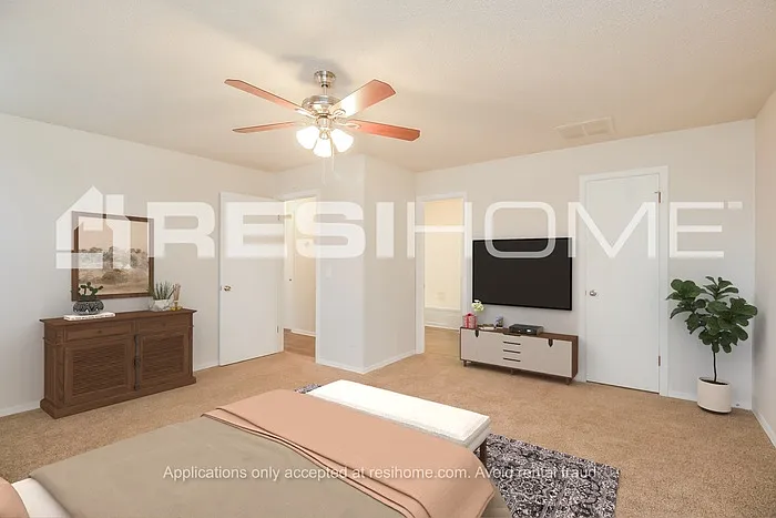 3709 SE 51st St — Photo 7
