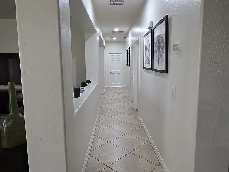 5204 W Pedro Ln — Photo 12