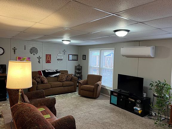 3rd image of 408 S East Ave
