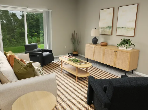 The Oaks at Lakeview, 7471 Lakeview Ct #207, Omaha, NE 68127