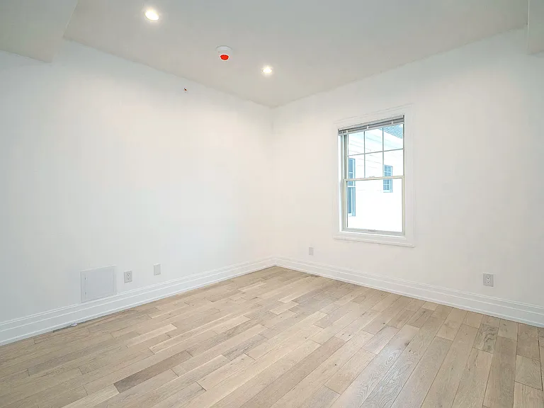 22 Sagamore Hill Dr — Photo 46