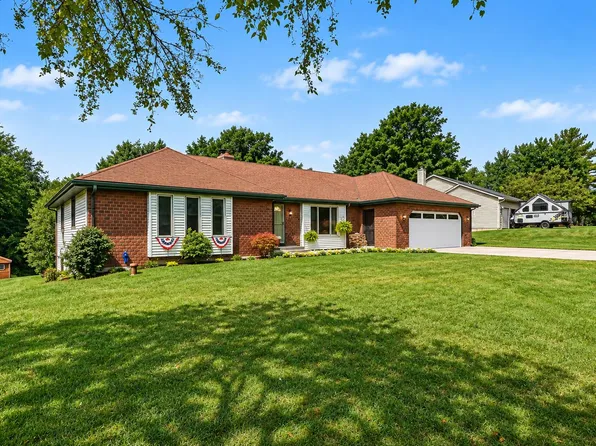 6933 Pine Edge Dr SE, Alto, MI 49302