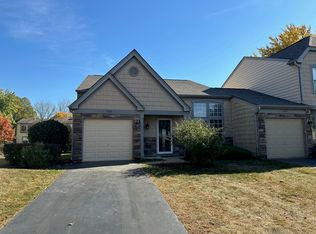 1321 Gloucester Cir, Carol Stream, IL 60188