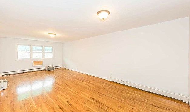 2nd image of 24-21 43rd St #2A