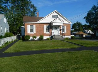 885 8th Ave, Troy, NY 12182