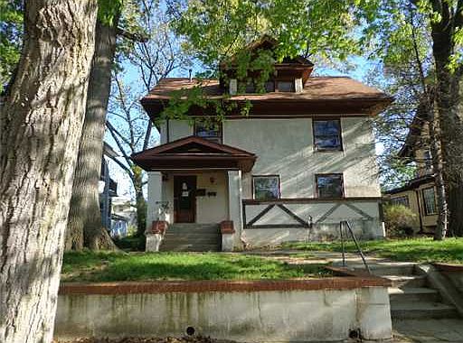 1st image of 917 Manhattan Ave