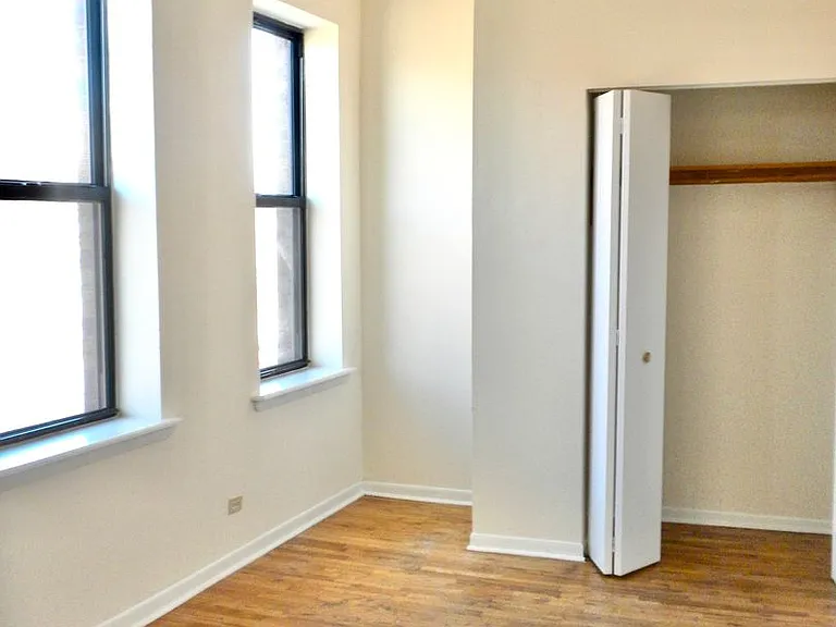 2319 N. Kedzie LP — Photo 3