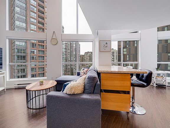 2nd image of 933 Seymour St #608